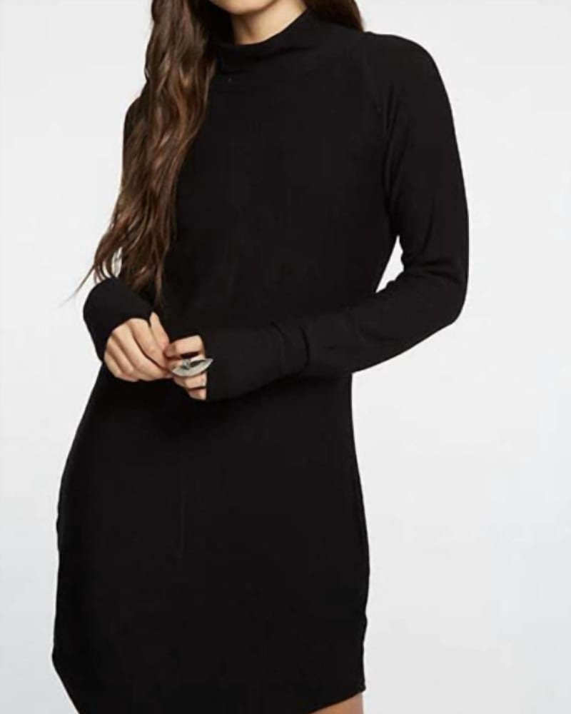 Front of a model wearing a size L Cozy Knit L/S/ Raglan Turtleneck Shirttail Mini Dress in Black in Black by Chaser. | dia_product_style_image_id:335343